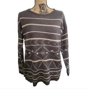 Medium Anthropologie Lumiere gray pullover sweater, striped zig-zag pattern